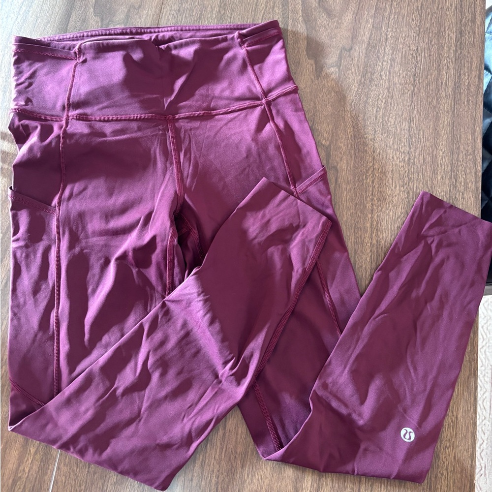 Lulu size 6 purple pant